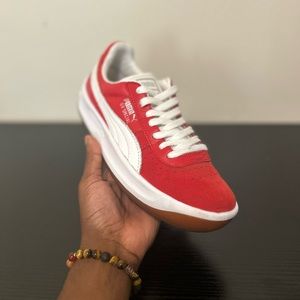 Men’s size 7. Puma GV Special High Risk Red.